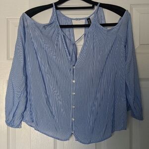 Divided Blue and White Cut Out 3/4 Sleeve Blouse